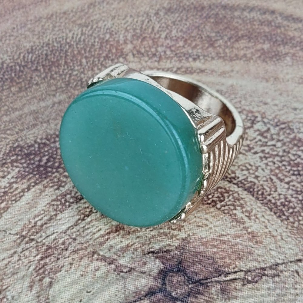 Faux Jade Disk Stone Gold Tone Ring Size 7-7.5